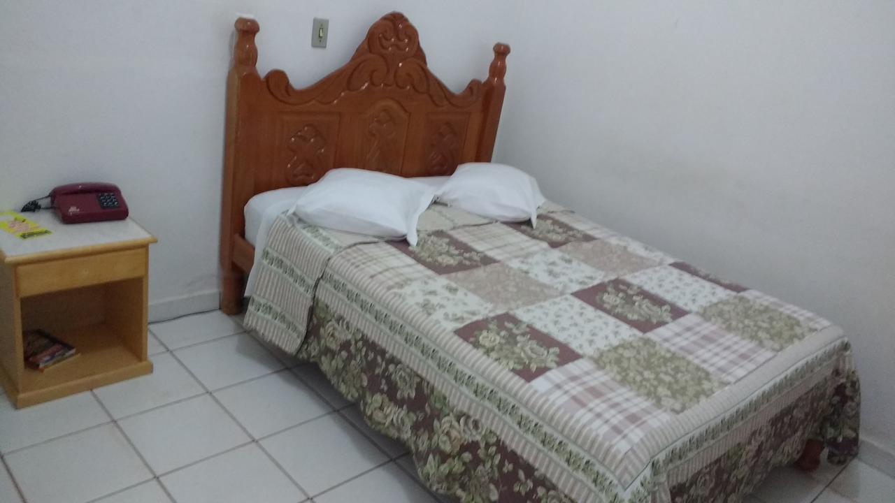 Hotel Nacional Pimenta Bueno ภายนอก รูปภาพ